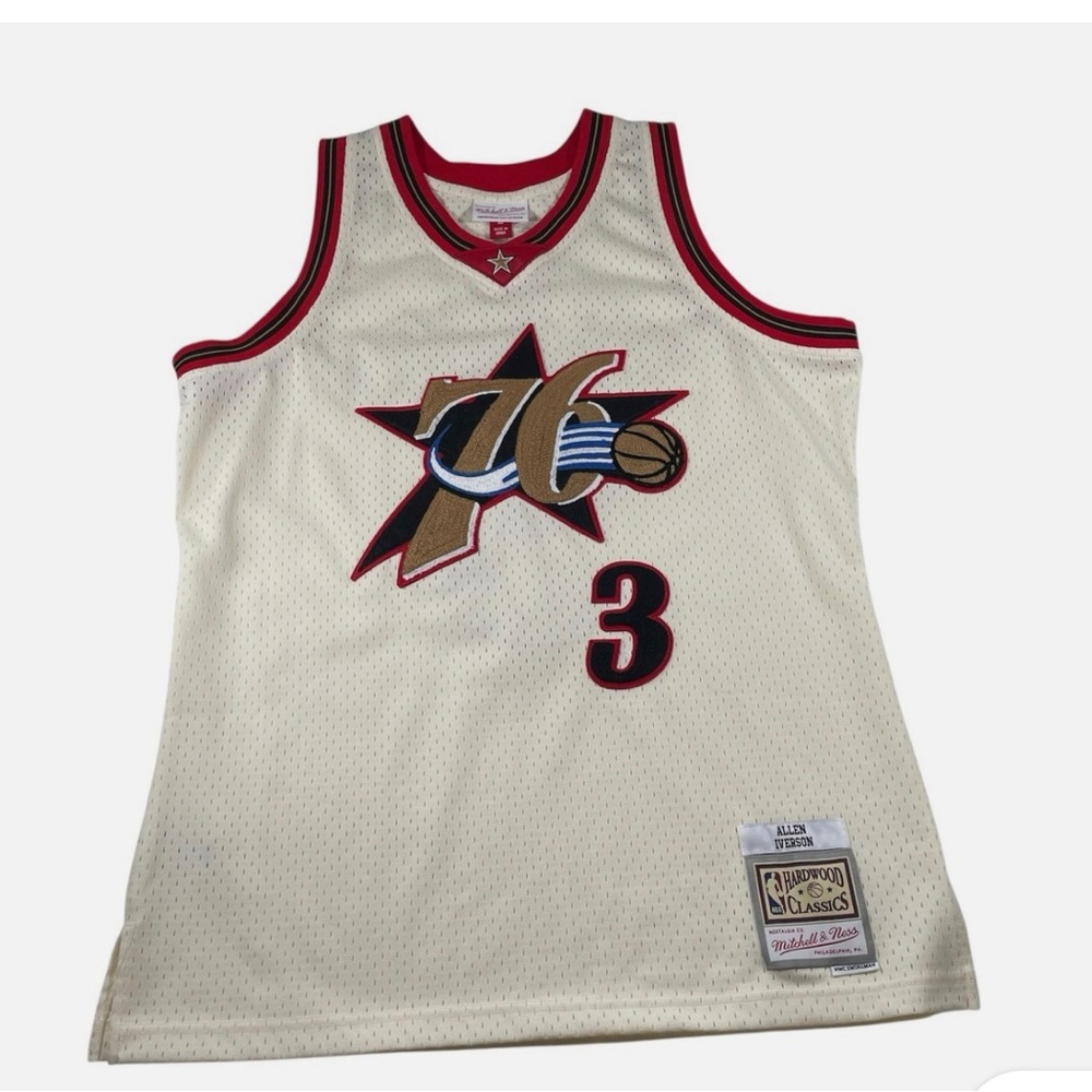 Mitchell & Ness Cream 76ers  Iverson #3 Throwback Jersey